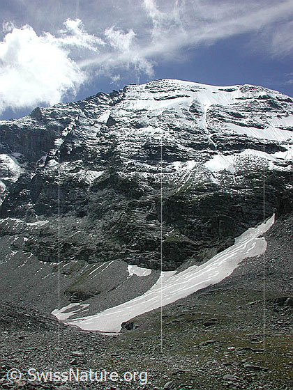 Foto: Blick in die Ostwand des Helsenhorn