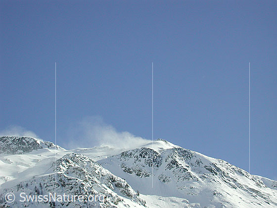 Foto: Schneeverfrachtung am Ausläufer des Unters Schinhorn
