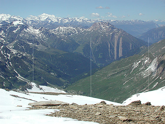 Foto: Blick vom Gipfel des Hohsandhorns Richtung W (Binntal, Walliser Alpen)