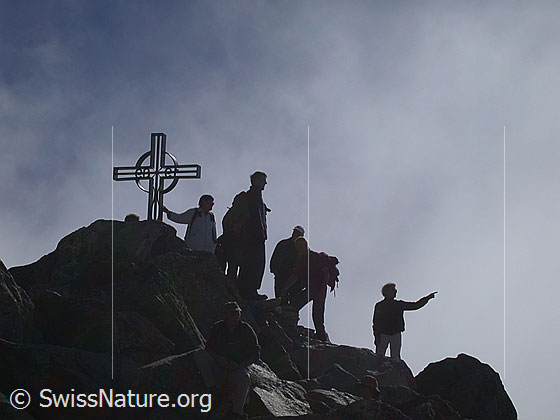 Foto: Gipfelrast auf dem Eggishorn.
