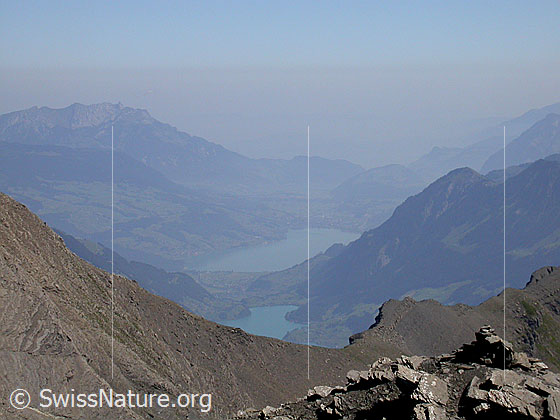 Foto: Blick vom Gipfel des Schwarzhorn Richtung NNE (Sarnersee und Lungerer See)