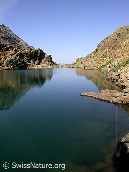 Foto: Spiegelung im Züesee. Blick Richtung W.