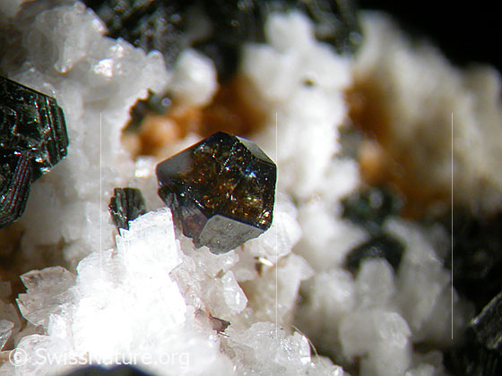 Foto: Anatas. Kantenlänge: 2.5mm Fund: André Gorsatt