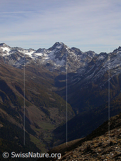 Foto: Blick vom Breithorn über das Binntal zum Ofenhorn.