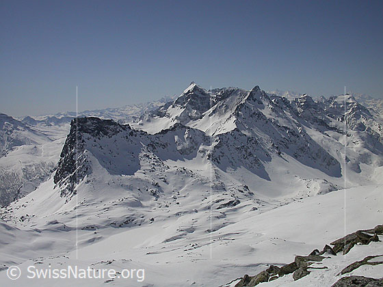 Foto: Blick vom Gipfel der Grossen Schinhorn zu Rothorn, Scherbadung, Punta Gerla, Schwarzhorn, etc.