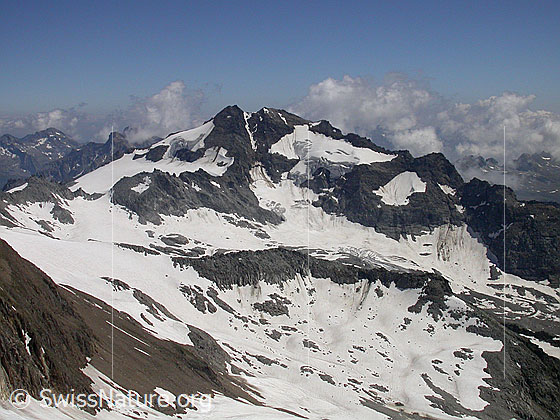 Foto: Blick vom Gipfel des Turbhorn zum Ofenhorn.