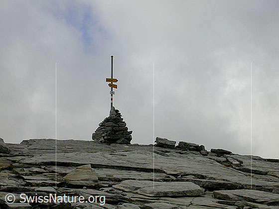Foto: Wegweiser auf dem Furggelti.