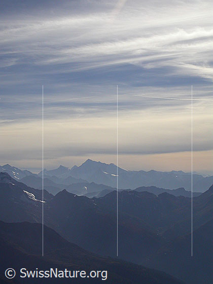 Foto: Gebiet Hohsandhorn / Strahlgrät: Blick über das Binntal zum den Walliser Alpen (Weisshorn).