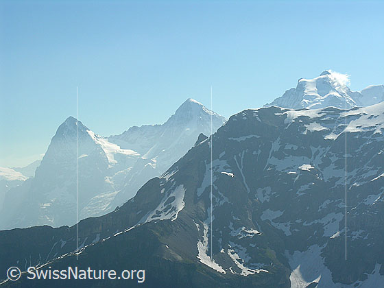 Foto: Eiger, Mönch und Jungfrau von W.
Im Vordergrund die Vorderi Bütlasse.
