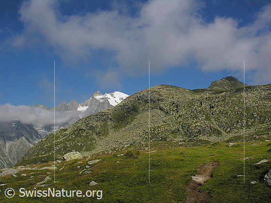 Foto: Auf dem Wanderweg Richtung Risihorn. Blick zum Gipfel. Im Hintergrund das Gross Wannenhorn und das Klein Wannenhorn.