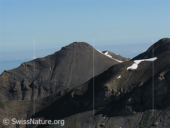 Foto: Im Abstieg vom Schilthorn. Blick zur Schwalmere.