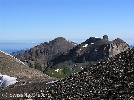 Foto: Im Abstieg vom Schilthorn. Blick von oberhalb Rote Härd zu Schwalmere, Hoganthorn und Drättehorn.