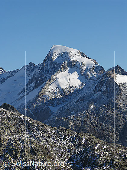 Foto: Blick vom Sidelhorn zum Galenstock und Sidelenhorn.