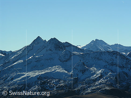 Foto: Blick vom Sidelhorn zum Pizzo Gallina und Pizzo Basodino.