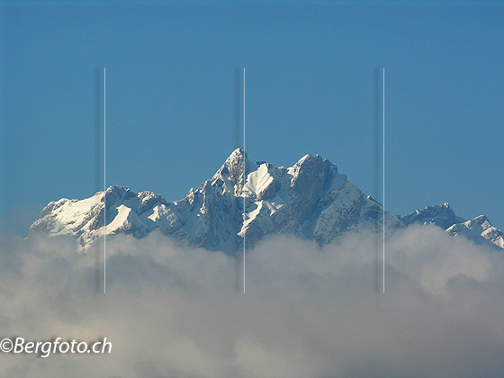 Foto: Gipfel des Pilatus ragt aus Wolkendecke.