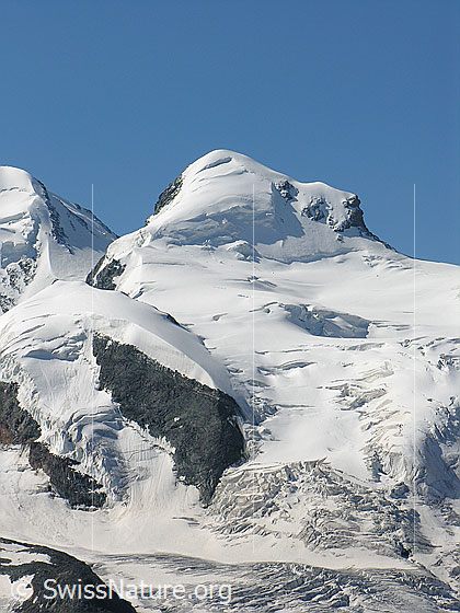 Foto: Polux, Schwarztor und Schwärzegletscher. Vorgelagert ist der Klein Polux zu sehen.