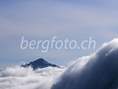 Foto: Gipfel des Sidelhorns und Nebelwalze