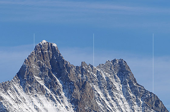 Foto: Schreckhorn und Lauteraarhorn. Am Schreckhorn links der Nordwestgrat (Andersongrat), rechts der Südwestgrat (Normalroute). Gut zu sehen sind die beiden Tübeli am Gipfel des Schreckhorns.
Am Lauteraarhorn rechts der Südwestgrat.