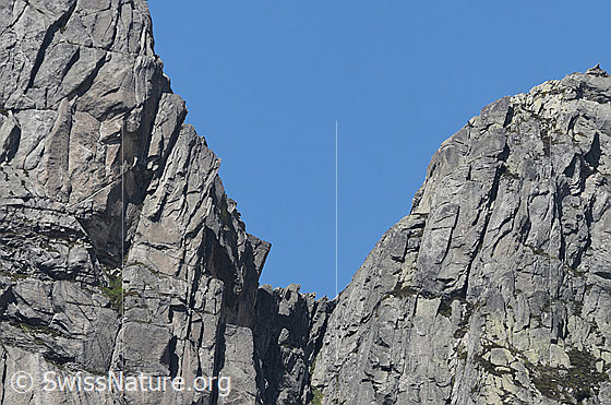 Foto: Scharte im Felsgrat im Klettergebiet der Gelmerhörner.
