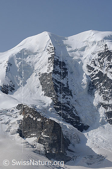 Foto: Piz Palü, Ostgipfel und Ostpfeiler, Hauptgipfel.