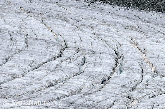 Foto: Spaltenzone im Allalingletscher.