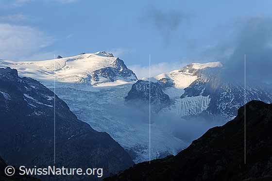 Foto: Mittler Tierberg, Tierberglücke und Vorder Tierberg. Davor der Steilimigletscher (Steinlimigletscher)