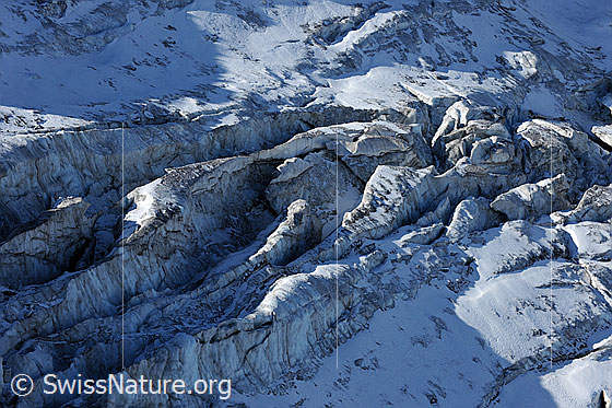 Foto: Gletscherabbruch im Steilimigletscher (Steinlimigletscher).