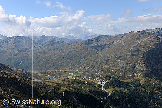 Foto: Alpenpass: Simplonpass, Wallis. Berglandschaft mit Straffelgrat, Tochuhorn und Passhöhe Simplonpass.