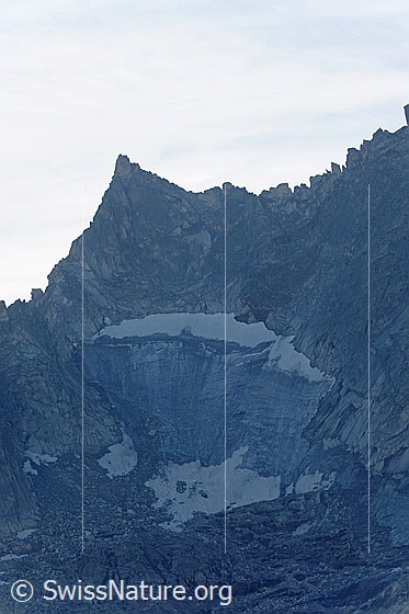 Foto: Gletscherrest in der Brünberg-NW-Wand.