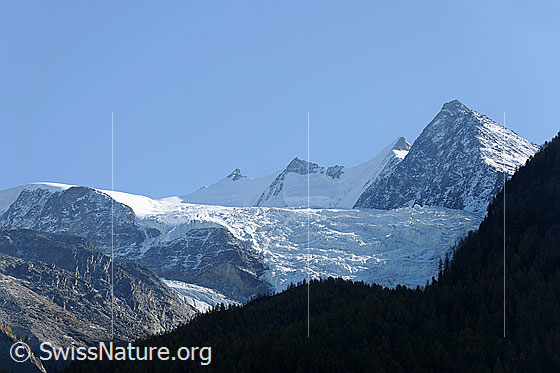 Foto: Riedgletscher vor Mischabel mit Nadelhorn, Stecknadelhorn, Hohberghorn und Dirruhorn (Dürrenhorn).