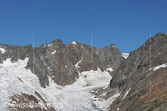 Foto: Hinter Tierberg und Chelenfirn.