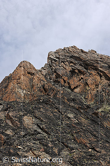 Foto: Südwand des Jegihorn (Kletterberg).