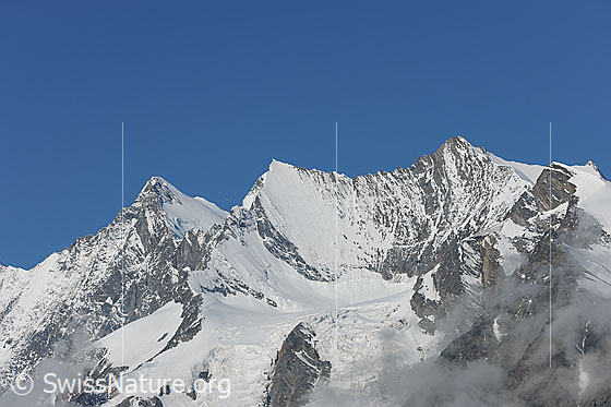 Foto: Dom, Lenzspitze und Nadelhorn (Mischabel). Davor der Hohbalmgletscher.