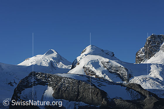 Foto: Castor und Pollux von Norden. Rechts der Übergang Schwarztor und der Gipfel Roccia Nera.
