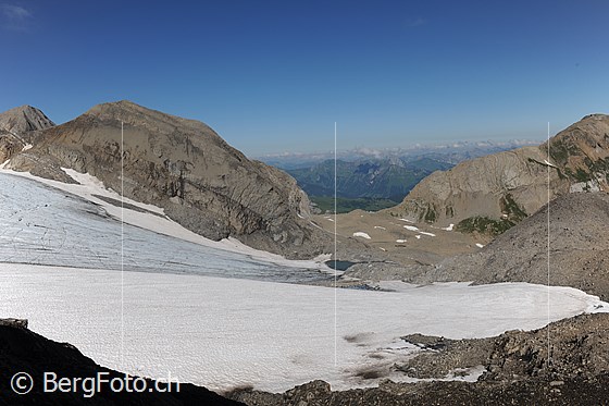 Foto: Im Aufstieg zum Schnidejoch: Blick auf den Chilchligletscher.