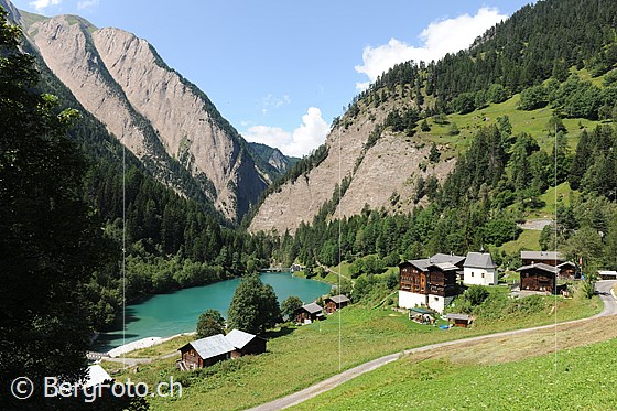 Foto: Weiler und Ausgleichsbecken Ze Binne (Binntal)