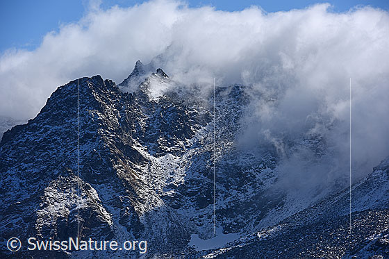 Foto: Wolkenstimmung am Schinhorn-Massiv.