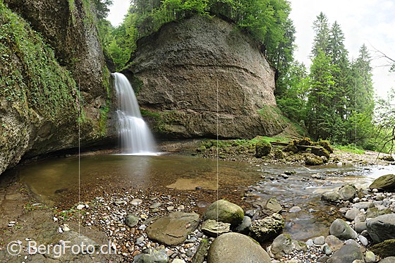 Foto: Wasserfall (Langzeitbelichtung)