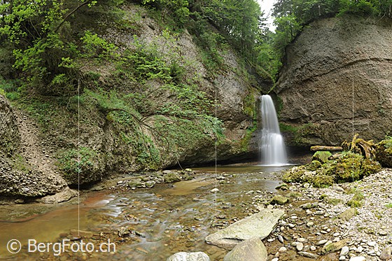Foto: Wasserfall (Langzeitbelichtung)