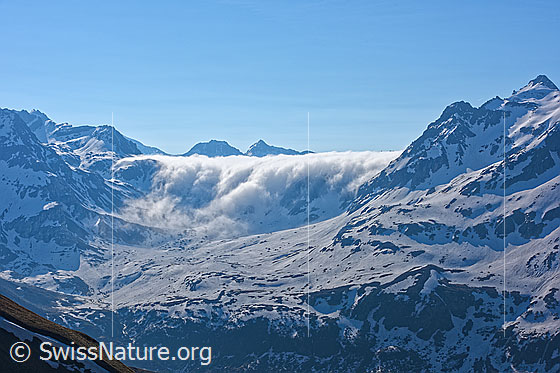 Foto: Ausgeprägte Föhnwalze über dem Albrunpass. Dies ist immer wieder ein eindrückliches Naturschauspiel.