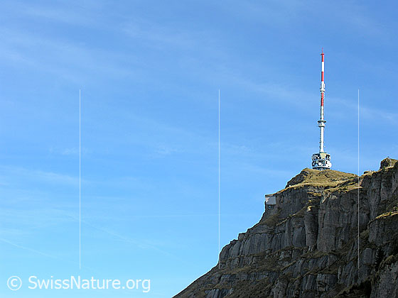 Foto: Rigi Kulm mit Sendemast.