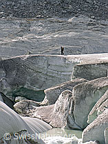 C029398: Alpinist und Gletscherabbruch