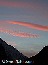 F009604: Geschliffene Wolken im Abendrot