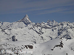 F010198: Finsteraarhorn, Schreckhorn und Lauteraarhorn