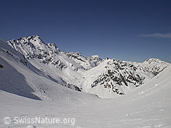 F010236: Schneebedecktes Hochtal, Schwarzhorn, Stockhorn