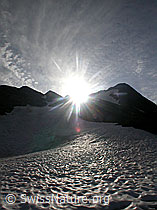 F013134: Sonnenaufgang über den Turbechepf