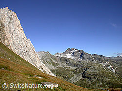 F016986: Dolomitfelsen des 1. Turbechepf mit Ofenhorn