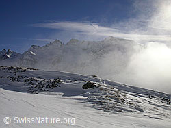 F017768: Abgeblasener Rücken und aufziehender Nebel