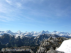 F022839: Kalkfelsen am Hohgant und Berner Alpen