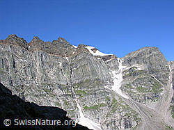 F025775: Steil abfallende Felswände des Hillehornmassivs